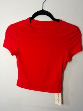 SHEIN Red Short Sleeve Crop Top
